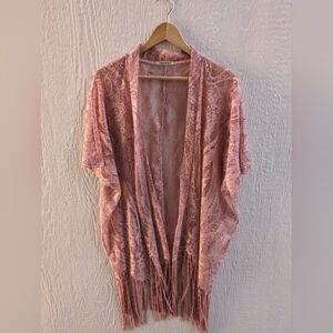 Elegant Pink Lace Kimono Cardigan